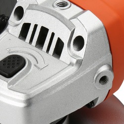 Black and Decker - 800W 125mm sarokcsiszol - KG752