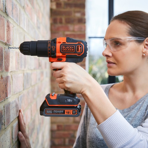 Black and Decker - 18V Lithiumion Hammer Drill with 2x 15Ah Batteries 400mA charger in a Kitbox - BDCHD18KB