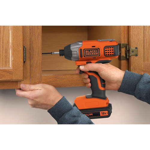 Black and Decker - 18V tvecsavaroz  akkumultor s tlt nlkl - BDCIM18N