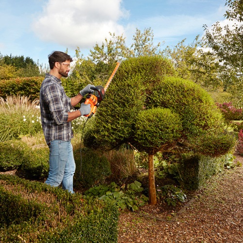 Black and Decker - 50cm 500W Hedge Trimmer with SAWBLADE - BEHTS301