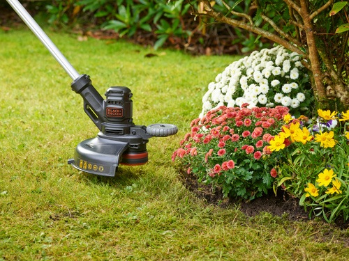 Black and Decker - 30cm 550W POWERCOMMAND Strimmer Grass Trimmer - BESTE630