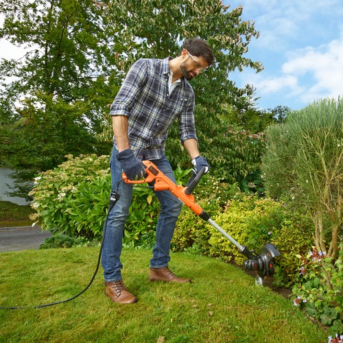 Black and Decker - 30cm 550W POWERCOMMAND Strimmer Grass Trimmer - BESTE630