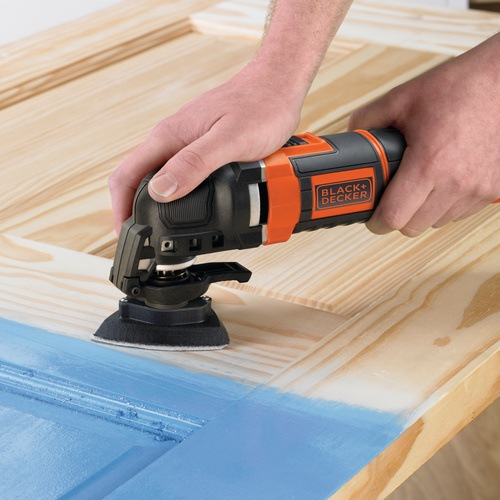 Black and Decker - 300W Rezgszerszm szerszm nlkli befogssal tartozkokkal kofferben - MT300KA